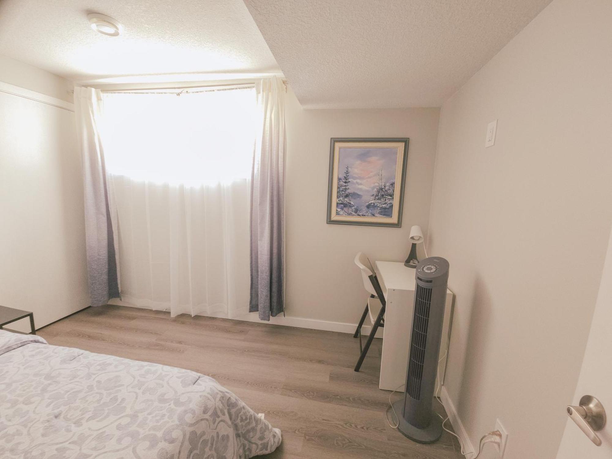 Cozy 2 Bedroom Suite, Queen Beds, Near The Airport 埃德蒙顿 外观 照片